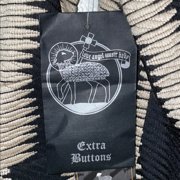 GWEN OWNED! - L.A.M.B. Juliet Zebra Print Blazer - Picture 5 of 12